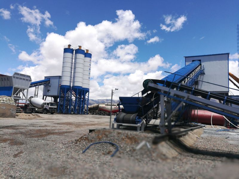 免基础HZS180型混凝土搅拌站